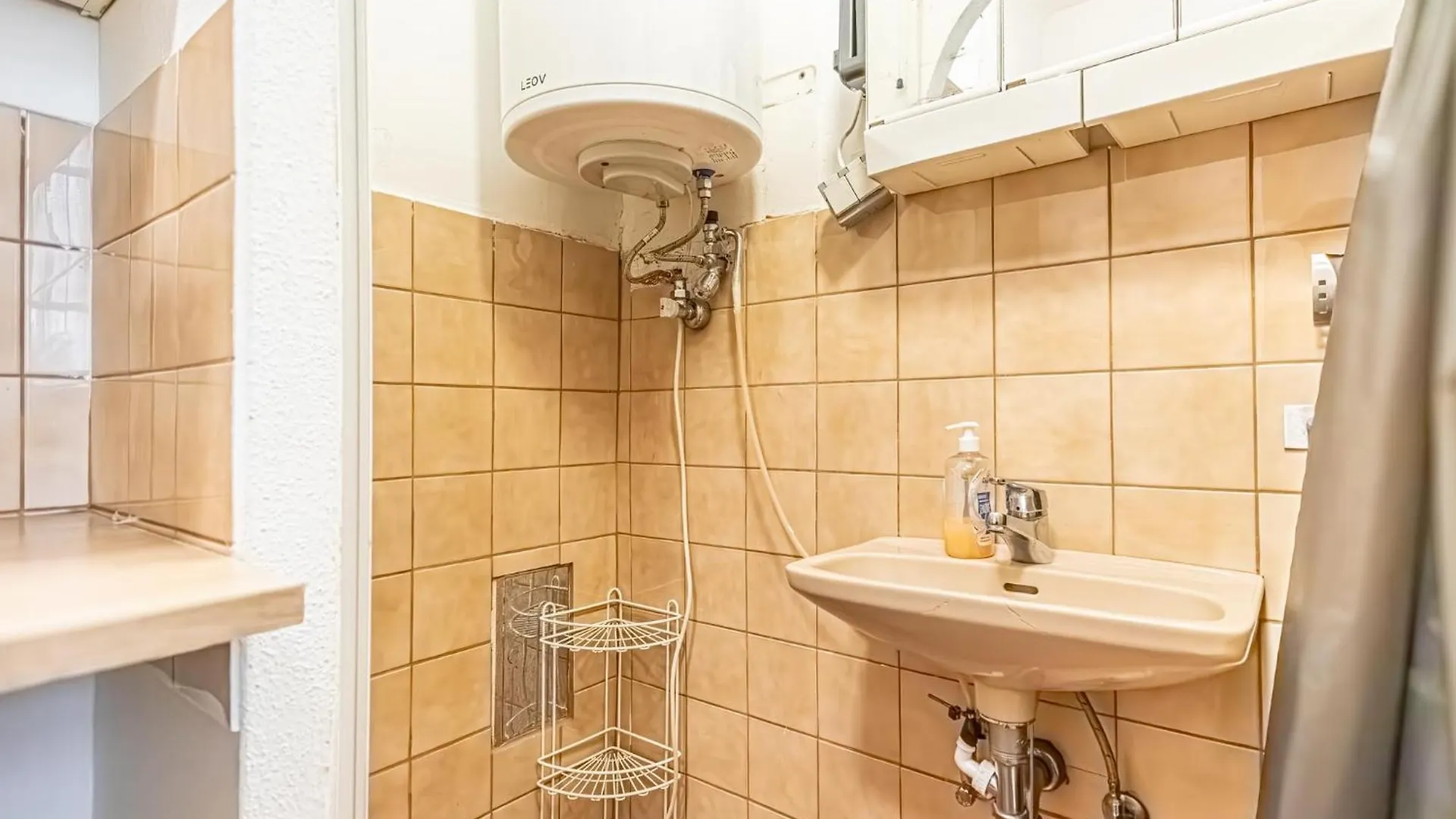 Cozy 1Br Apt Wi-Fi & Close To Hauptbahnhof Vienna Austria