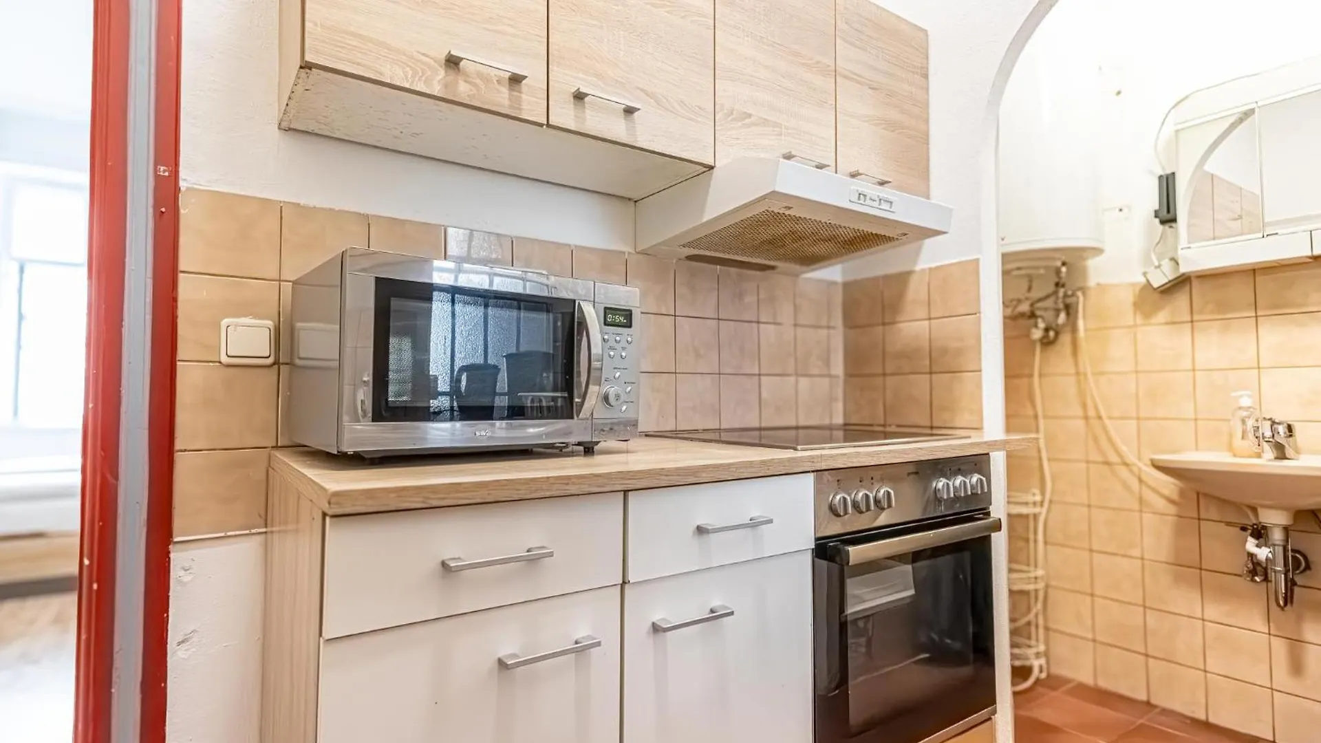 Cozy 1Br Apt Wi-Fi & Close To Hauptbahnhof Vienna